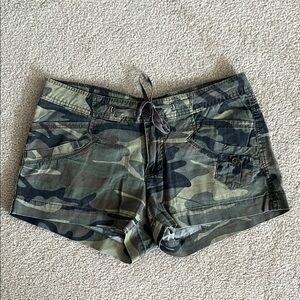 Camouflage Ubfree Women's Shorts Size 5